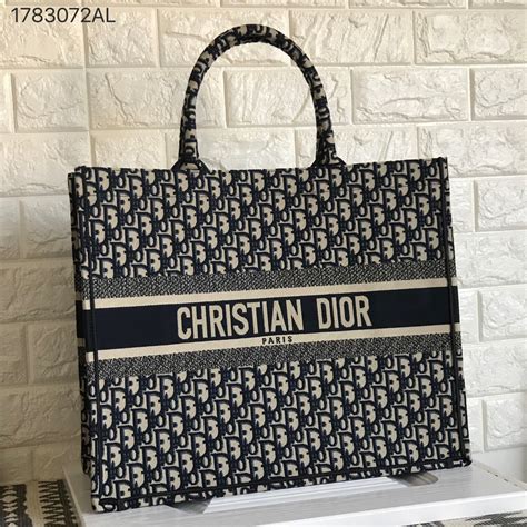 carteras christian dior precios|christian dior bags.